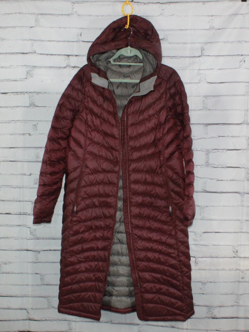 LL Bean Ultralight 850 Downtek Long Puffer Coat Parka Hood Red Large READ FLAW
